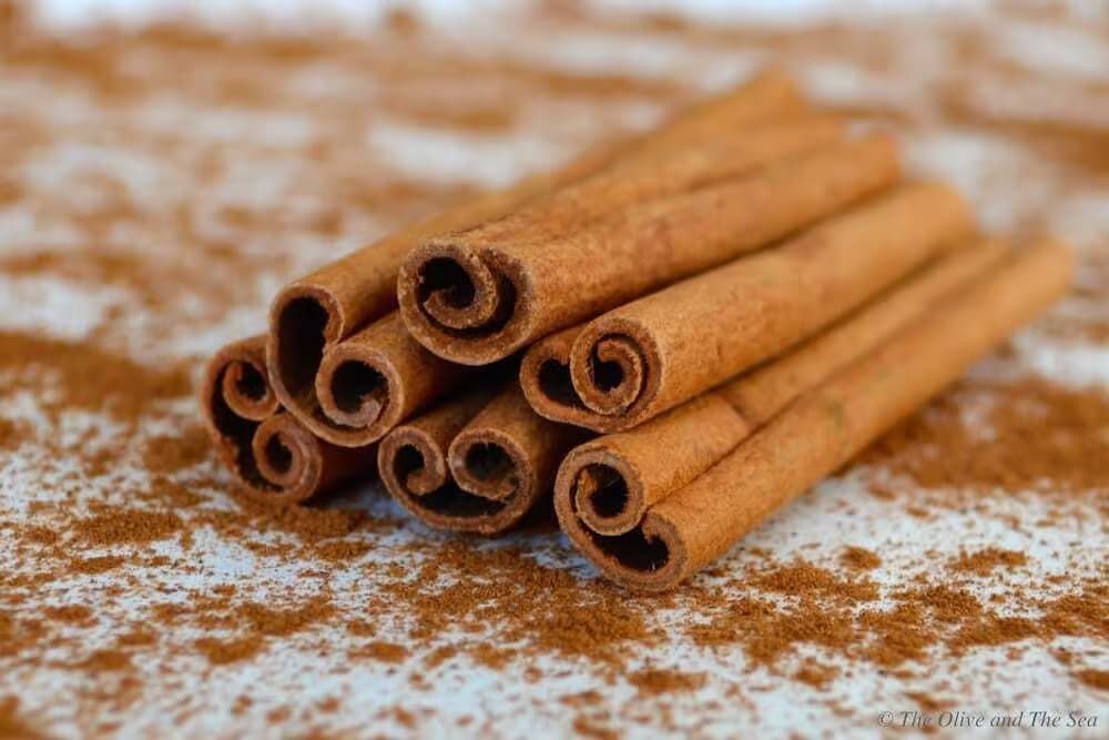 Cinnamon sticks